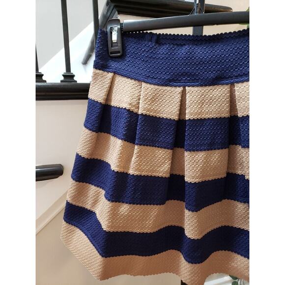 FSR Women Blue & Beige Pull On Pleated Flare Textured Casual Short Knit Skirt M - Picture 2 of 12
